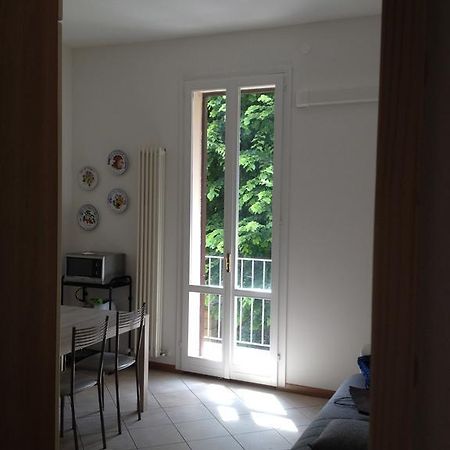 Corner Apartment Болонья Экстерьер фото