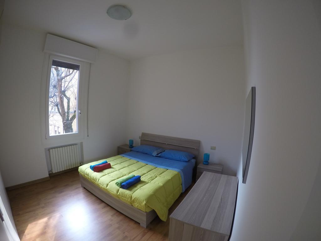 Corner Apartment Болонья Экстерьер фото