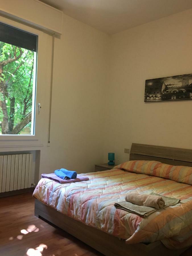 Corner Apartment Болонья Экстерьер фото